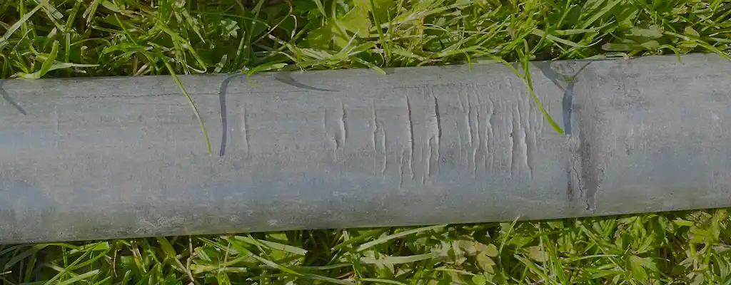 Close-up of the bent pole showing stress fractures